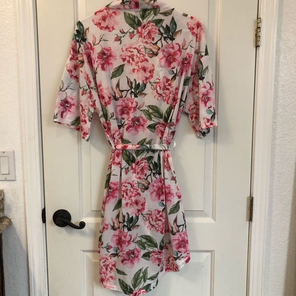 Show Me Your MuMu Brie Robe - Picture 6 of 6